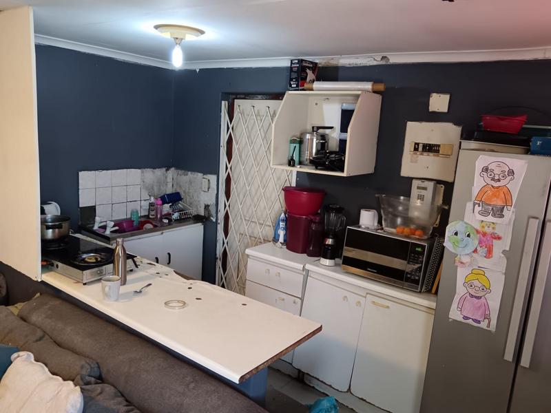 2 Bedroom Property for Sale in Phoenix Western Cape